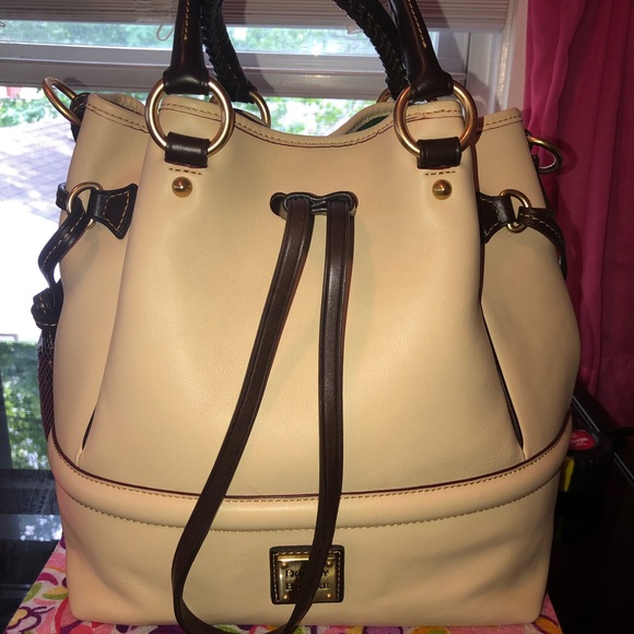Dooney & Bourke Handbags - HTF D&B BONE Buckley❇️TRADE❇️ do not buy!